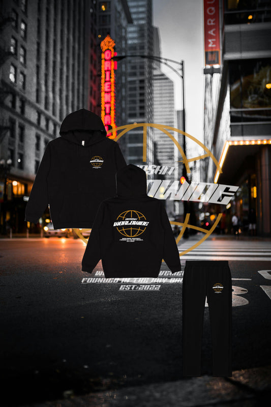 (WORLDWIDE) SWEATSUIT
